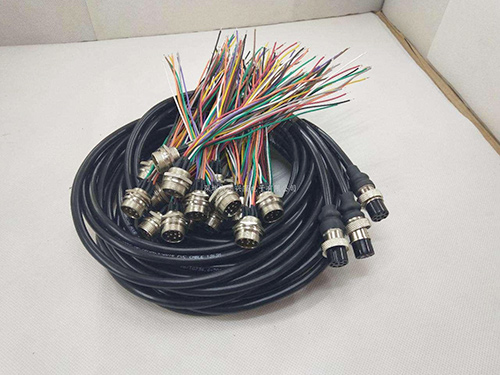 航空插头机械线束订制